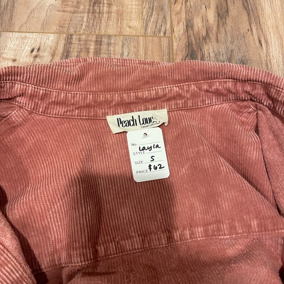 Small Pink shacket - Picture 2 of 2